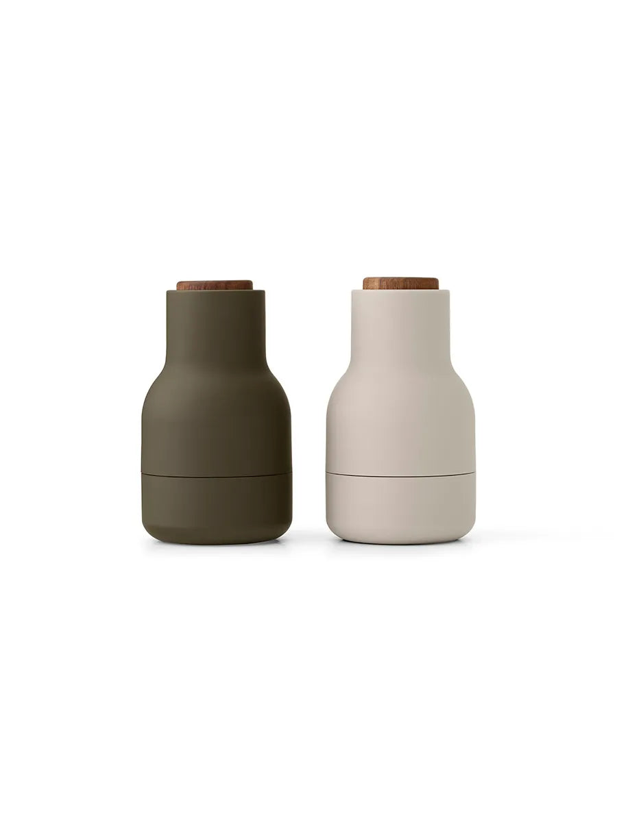 Bottle Grinder Liten, jaktgrön/beige från Audo Copenhagen - 1 - Jacobsen Plus