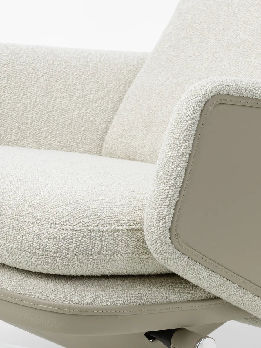 Grand Relax Fåtölj inkl. Fotpall, grå/beige från Vitra - 4 - Jacobsen Plus
