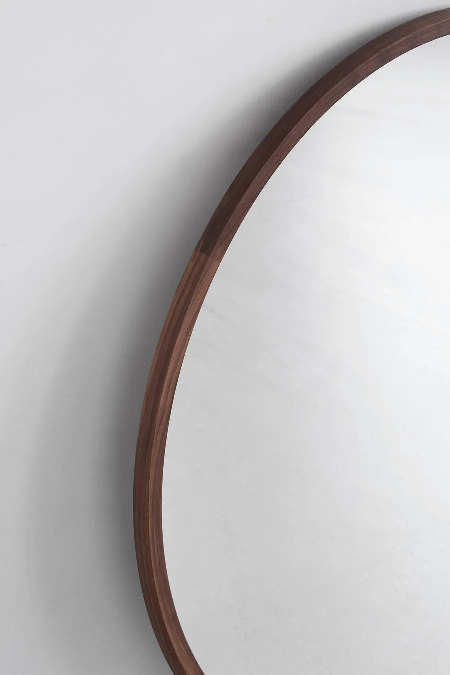 Silhouette Spegel Ø100 från Fredericia Furniture - 4 - Jacobsen Plus