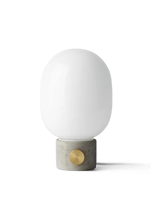 JWDA Concrete Bordslampa från Audo Copenhagen - 1 - Jacobsen Plus