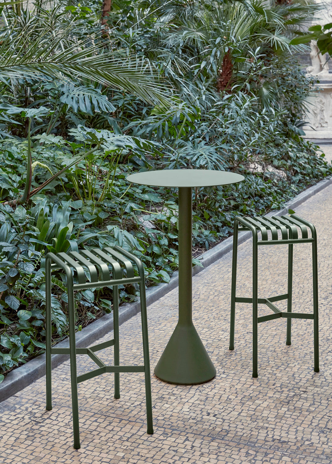 Palissade Bar Stool, oliv från Hay - 2 - Jacobsen Plus