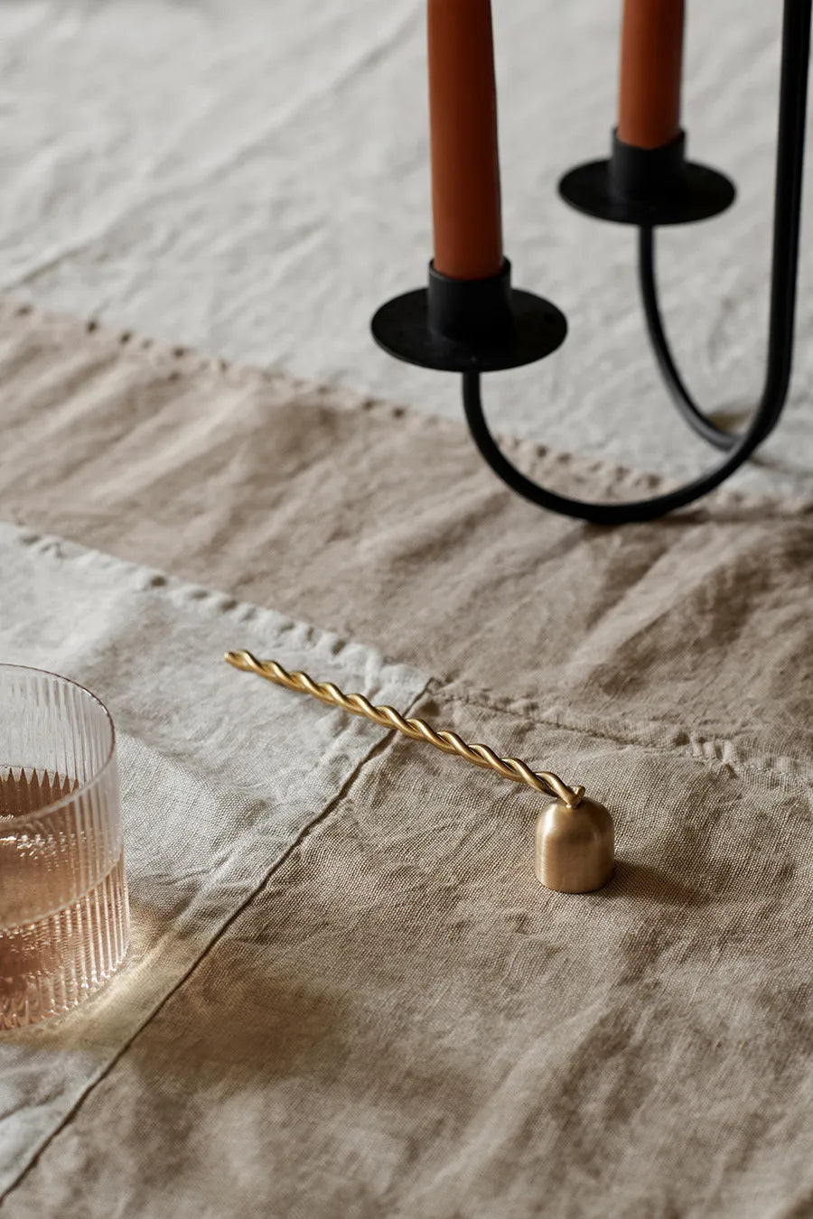 Twist Ljussläckare från Ferm Living - 2 - Jacobsen Plus