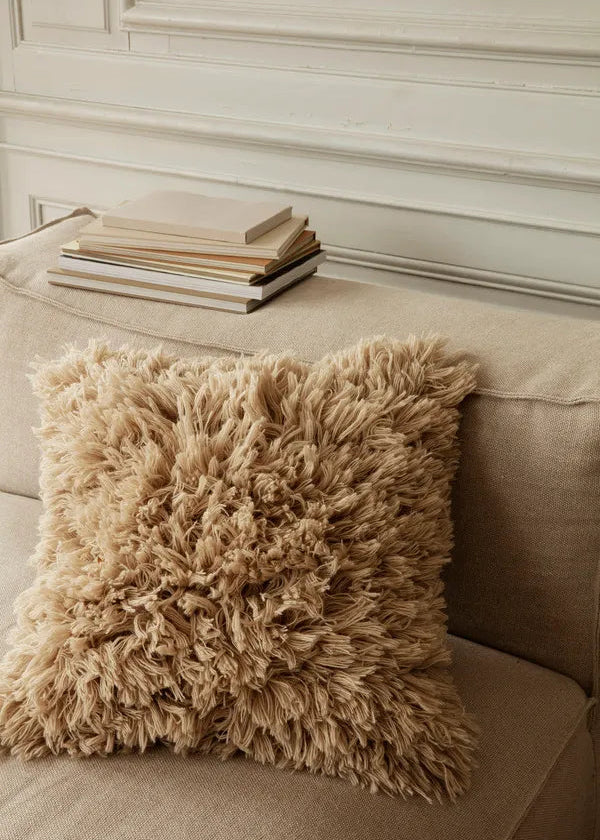 Meadow-kudde med hög lugg från Ferm Living - 2 - Jacobsen Plus