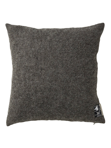 Gotland kudde, 60x60 cm från Silkeborg Uldspinderi - Nordic Grey - Jacobsen Plus