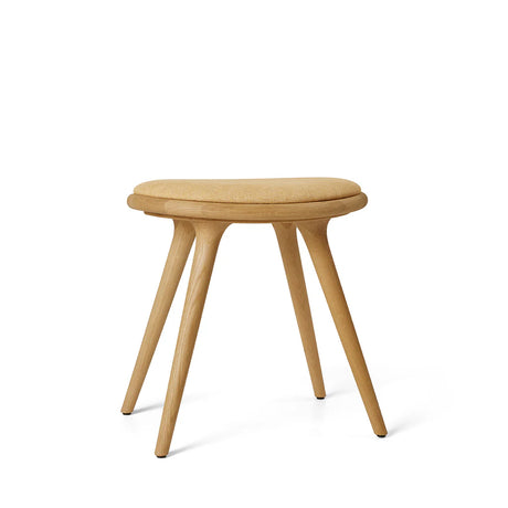 Low Stool, oljad ek, Kvadrat Clay 0007, 47 cm pall från Mater - Jacobsen Plus