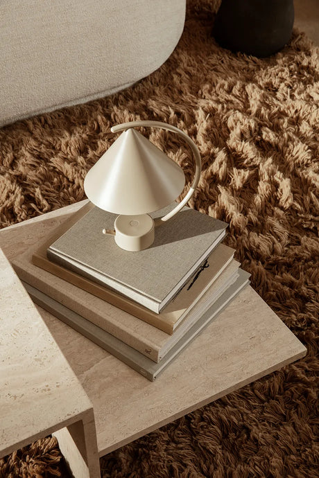 Distinct Soffbord, Travertin från Ferm Living - 2 - Jacobsen Plus