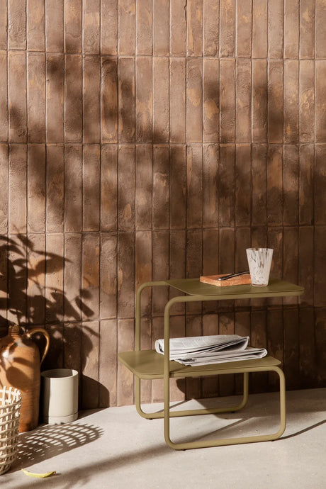 Level sidobord från Ferm Living - Olive - Jacobsen Plus