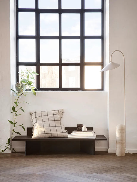 Arum Golvlampa från Ferm Living - Svart - Jacobsen Plus
