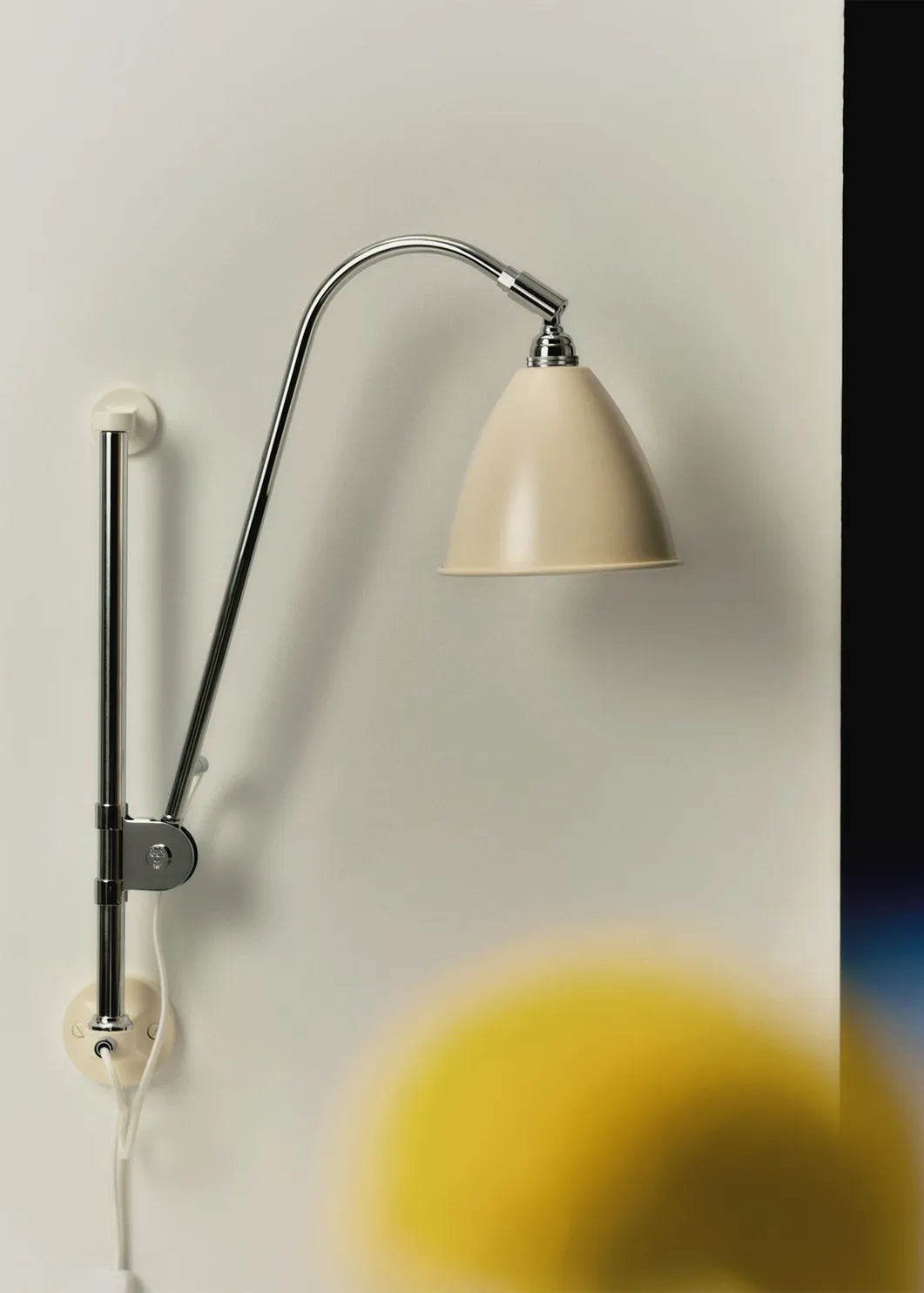 Bestlite BL5 Vägglampa från GUBI - 1 - Jacobsen Plus