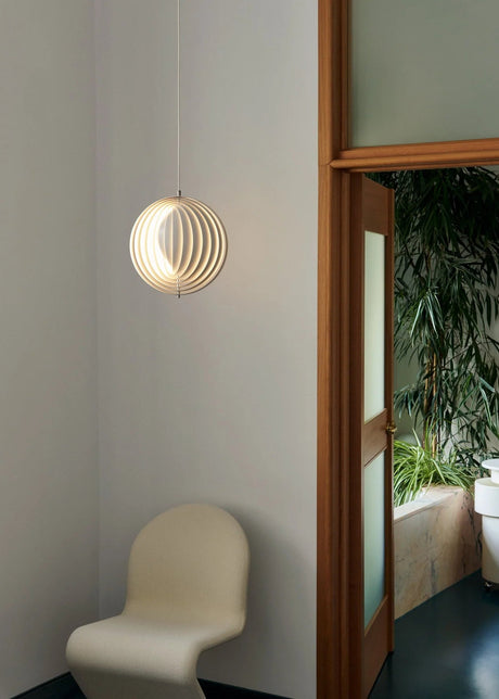 Moon pendel av Verner Panton - Ø: 34 cm (vit) - Jacobsen Plus