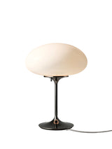 Stemlite opal bordlampa från GUBI - Black Chrome - Jacobsen Plus