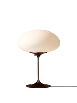 Stemlite opal bordlampa från GUBI - Black Red - Jacobsen Plus