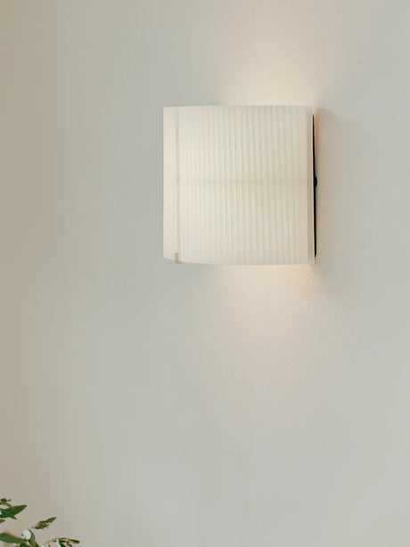 Nebra Vägglampa från New Works - 4 - Jacobsen Plus
