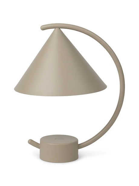 Meridian Lamp från Ferm Living - Jacobsen Plus