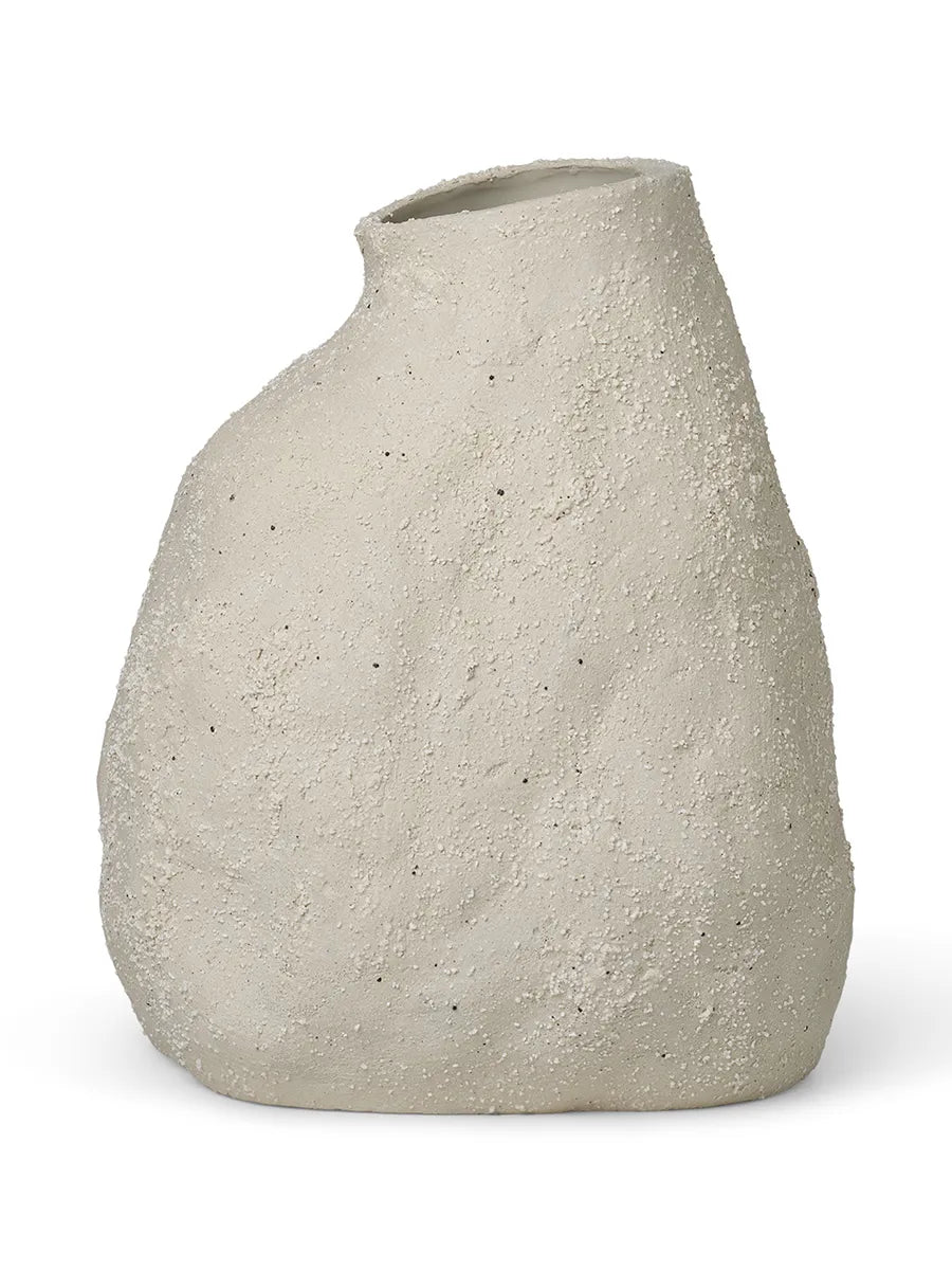 Vulca Medium vas, Off-white Stone från Ferm Living - 1 - Jacobsen Plus