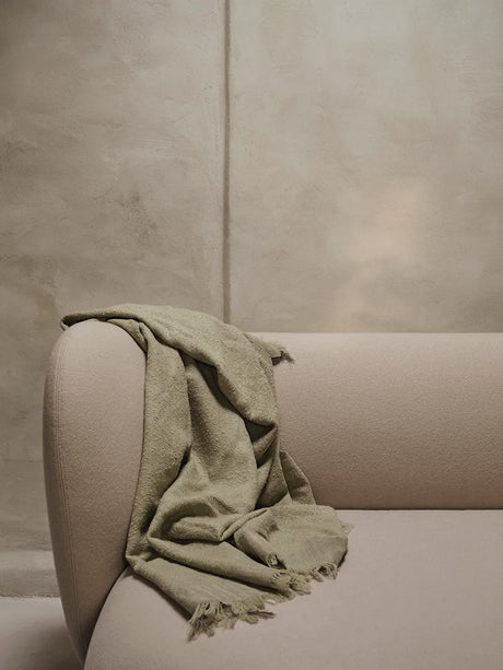 Weaver Pläd från Ferm Living - Avocado - Jacobsen Plus