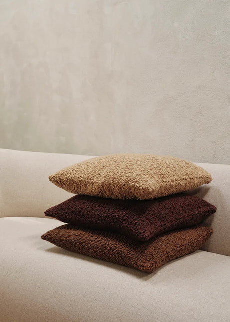 Moor Cushion från Ferm Living - Dark Pecan - Jacobsen Plus