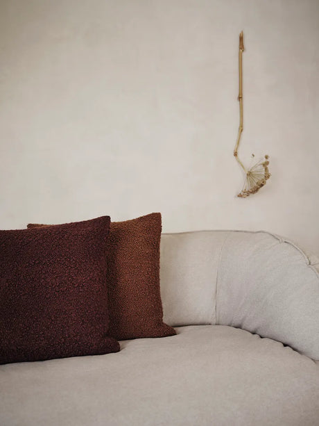 Moor Cushion från Ferm Living - Dark Pecan - Jacobsen Plus