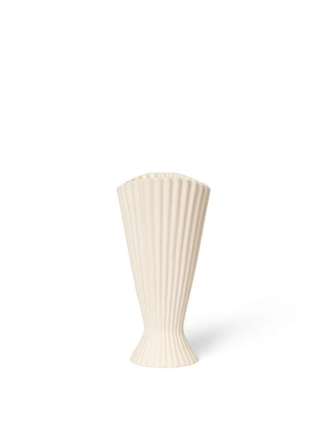 Fountain Vase 20 från Ferm Living - Jacobsen Plus