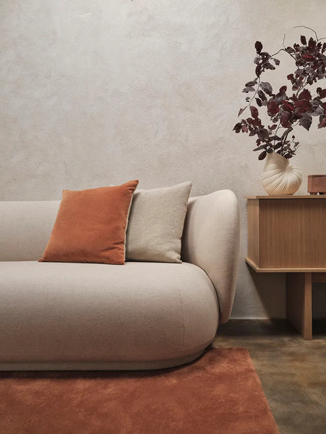 Senti Kudde från Ferm Living - Khaki - Jacobsen Plus