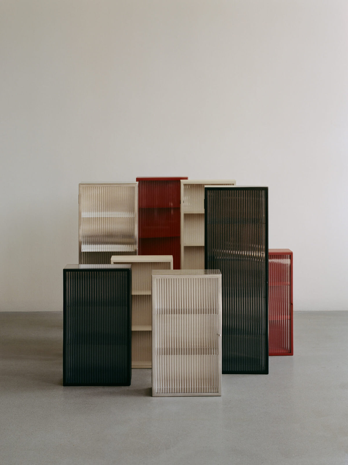 Haze väggskåp, räfflat glas 35x60 från Ferm Living - 3 - Jacobsen Plus