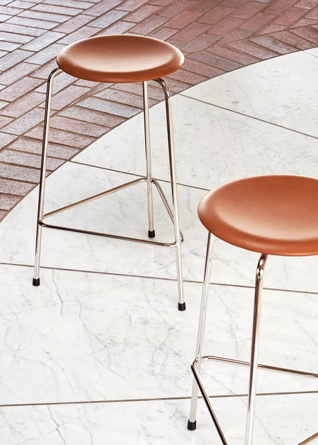 Dot barstol, valnöt av Arne Jacobsen - 2 - Jacobsen Plus