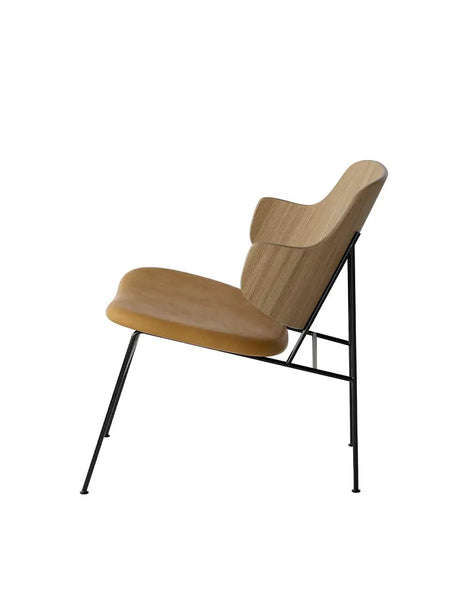 The Penguin Lounge Chair, Läder från Audo Copenhagen - Walnut / Dakar 0250 - Jacobsen Plus