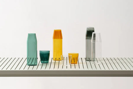 Milk, set med 1 karaff + 2 glas, grå från Nine - 3 - Jacobsen Plus
