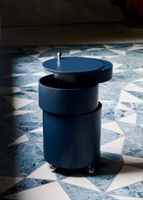 Barboy Sidobord, blå av Verner Panton - 2 - Jacobsen Plus