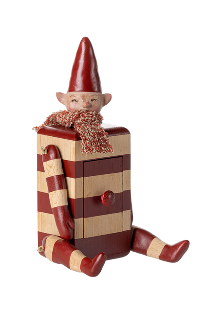 Lådnisse – Tomte med låda, röd från Maileg - 3 - Jacobsen Plus