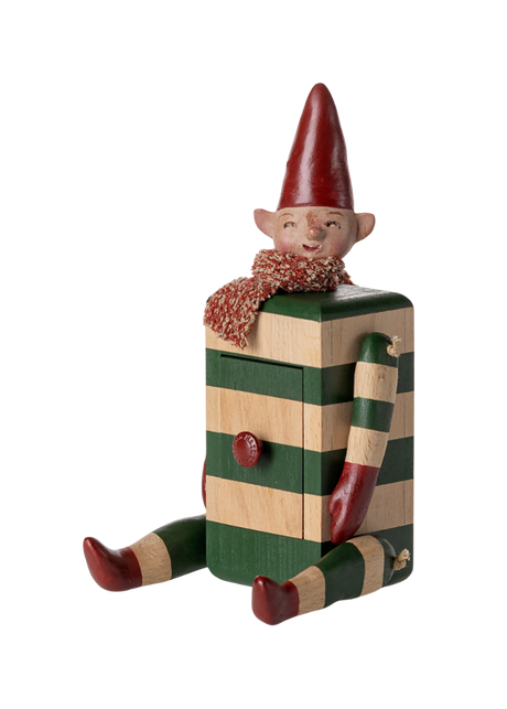 Tomte med låda – Tomte med låda, grön från Maileg - Jacobsen Plus