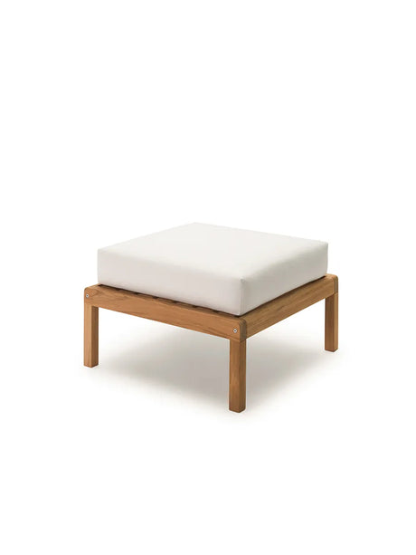 Skagerak Virkelyst Sittpuff, Vit från Fritz Hansen - Jacobsen Plus