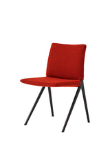 Kape IF7 Matstol från &Tradition - Warm Black m. Sisu 0655 - Jacobsen Plus