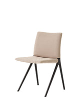 Kape IF7 Matstol från &Tradition - Warm Black m. Grain 61252 - Jacobsen Plus