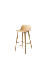 Rely HW118 barstol för köksbänk, ek från &Tradition - Beige Sand - Jacobsen Plus
