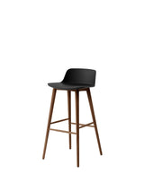 Rely HW123 barstol, valnöt från &Tradition - Black - Jacobsen Plus
