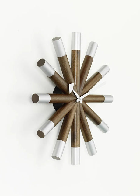 Wheel Clock från Vitra - 2 - Jacobsen Plus
