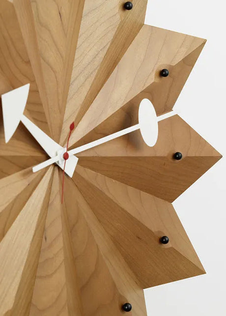 Fan Clock från Vitra - 2 - Jacobsen Plus