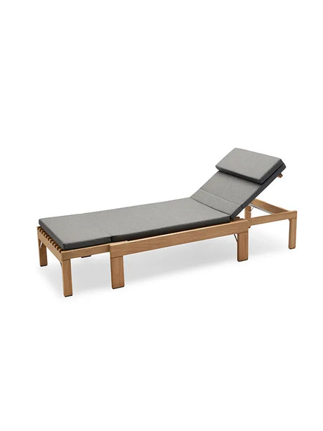 Skagerak Dyna till Riviera Solsäng från Fritz Hansen - Charcoal - Jacobsen Plus
