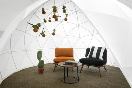 Spine Lounge Chair Petit från Fredericia Furniture - Stofgruppe 0 / Lackerad eg - Jacobsen Plus