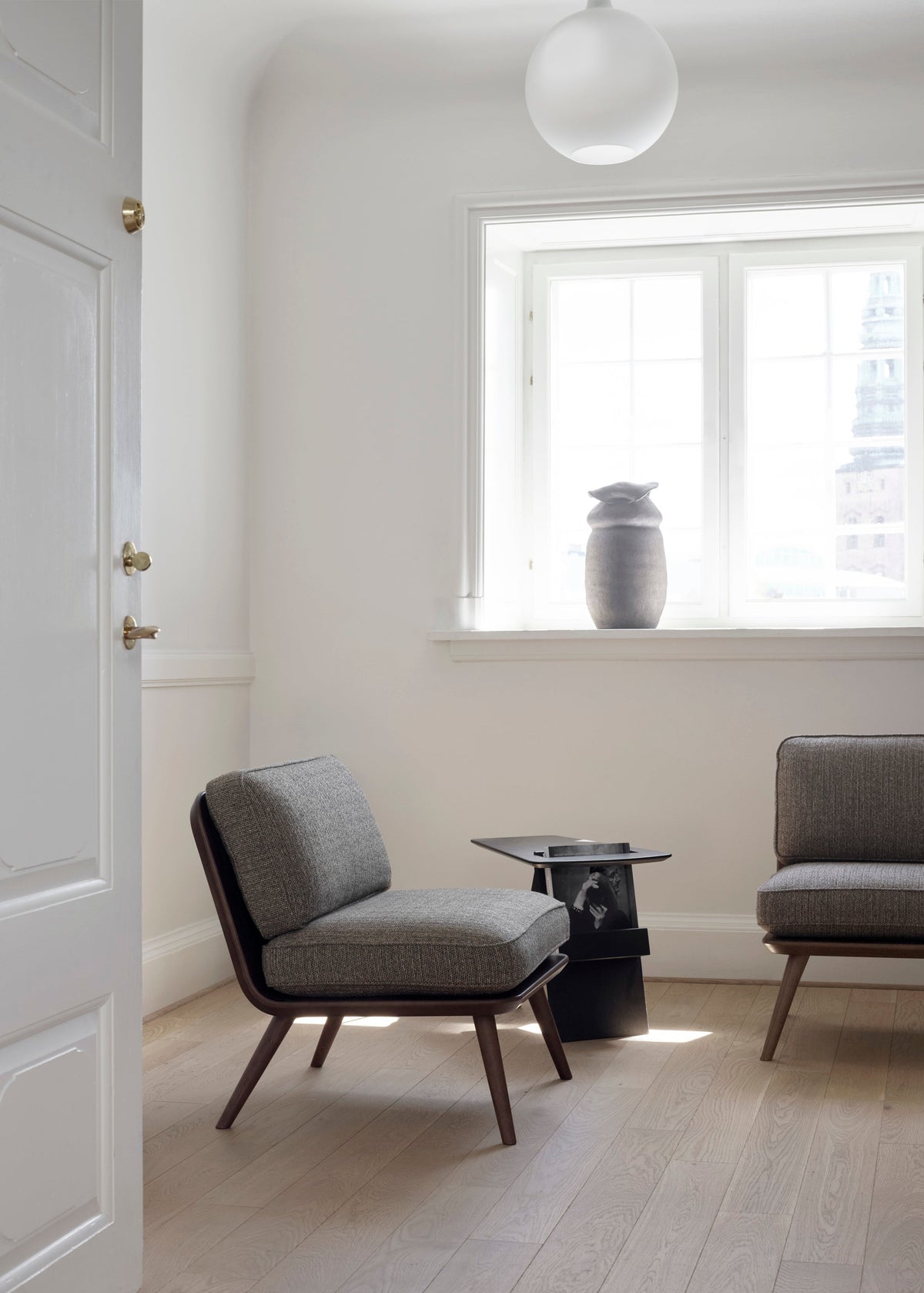 Spine Lounge Chair från Fredericia Furniture - 2 - Jacobsen Plus