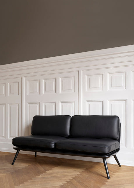 Spine Lounge Soffa, 2 personer från Fredericia Furniture - Stofgruppe 1 / Ask svart lak - Jacobsen Plus