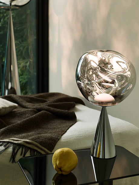 Melt Cone Fat Bordslampa från Tom Dixon - Opal - Jacobsen Plus