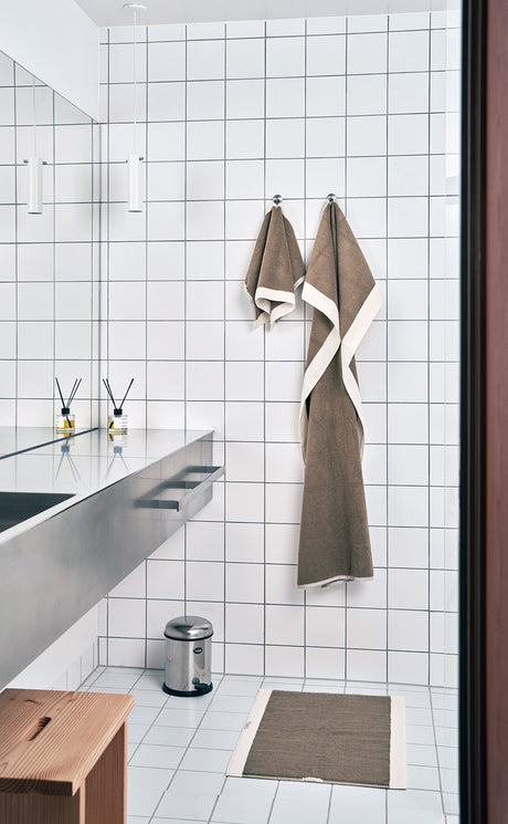 VIPP101 badrumsmatta, taupe från Vipp - 3 - Jacobsen Plus