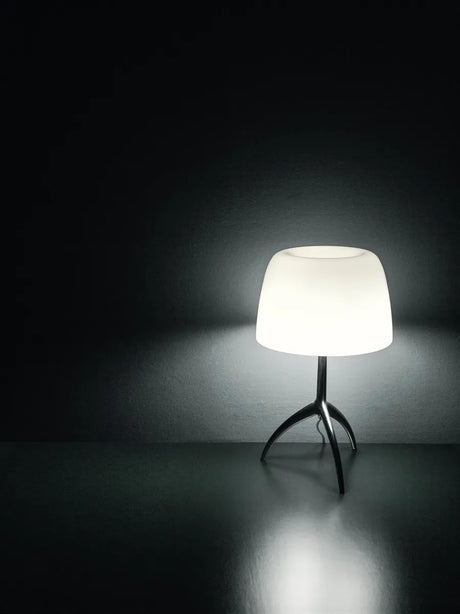 Lumiere Bordslampa från Foscarini - Aluminium stel / White / Small m. on-off kontakt - Jacobsen Plus