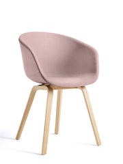 About a Chair AAC23 från Hay