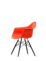 Eames Plastic Armchair DAW, svartlackerat lönnträ från Vitra - 7 - Jacobsen Plus
