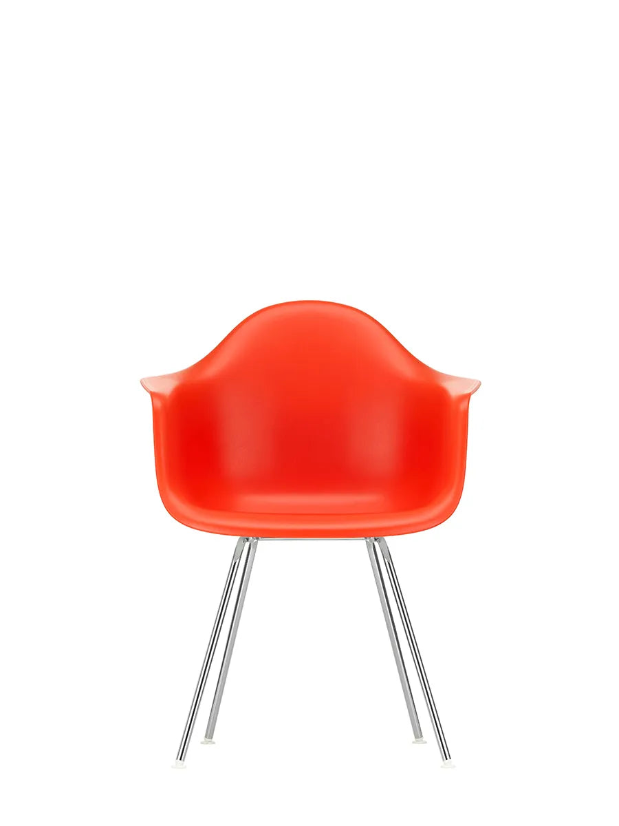 Eames Plastic Armchair DAX, förkromad från Vitra - Vallmoröd - Jacobsen Plus