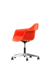 Eames Plastic Armchair PACC från Vitra - 10 - Jacobsen Plus