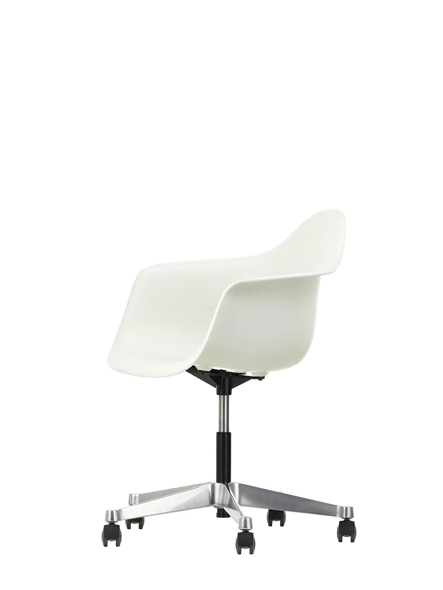 Eames Plastic Armchair PACC från Vitra - 9 - Jacobsen Plus